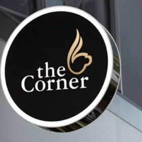 Bảng hiệu hộp đèn quảng cáo