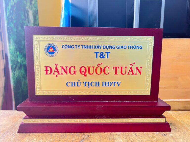 Biển Chức Danh Để Bàn