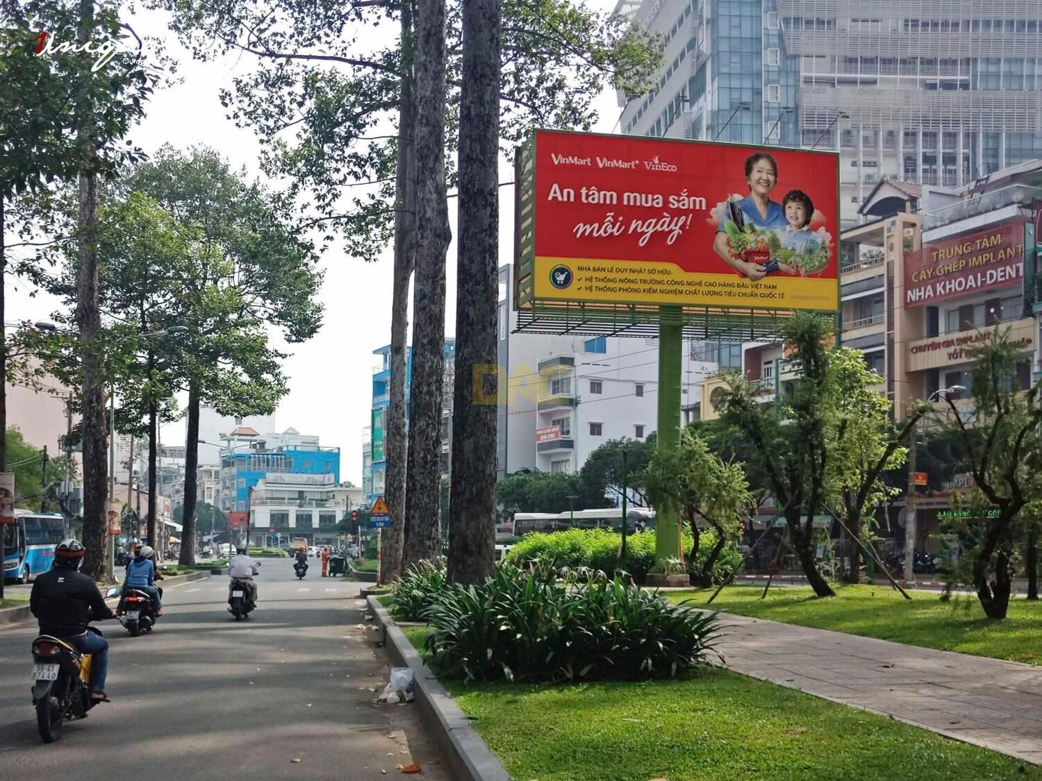 Mẫu billboard quảng cáo