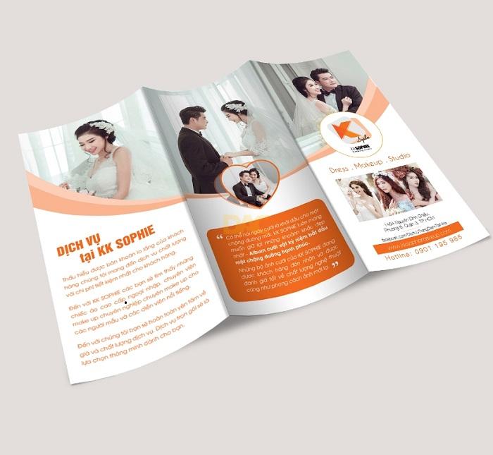 Mẫu brochure dạng gấp ba