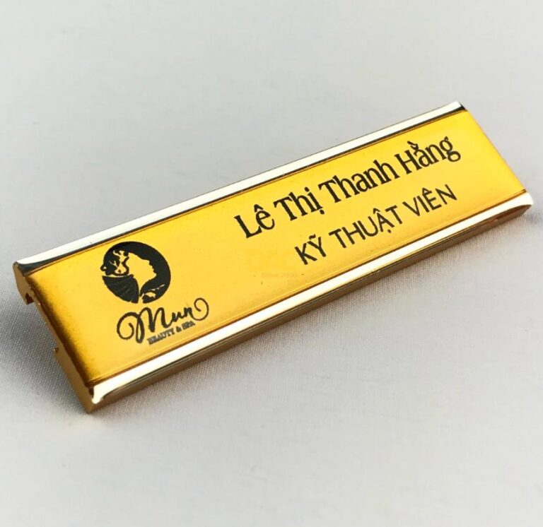Thẻ tên