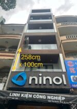 Ninol – bảng hiệu chữ nổi Mica và hộp đèn