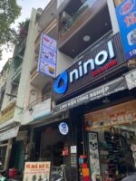Ninol – bảng hiệu chữ nổi Mica và hộp đèn