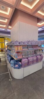 Oh! Some – bảng hiệu, nội thất và POSM