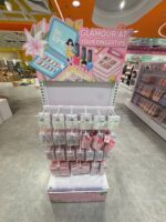 Oh! Some – bảng hiệu, nội thất và POSM