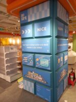 Oh! Some – bảng hiệu, nội thất và POSM
