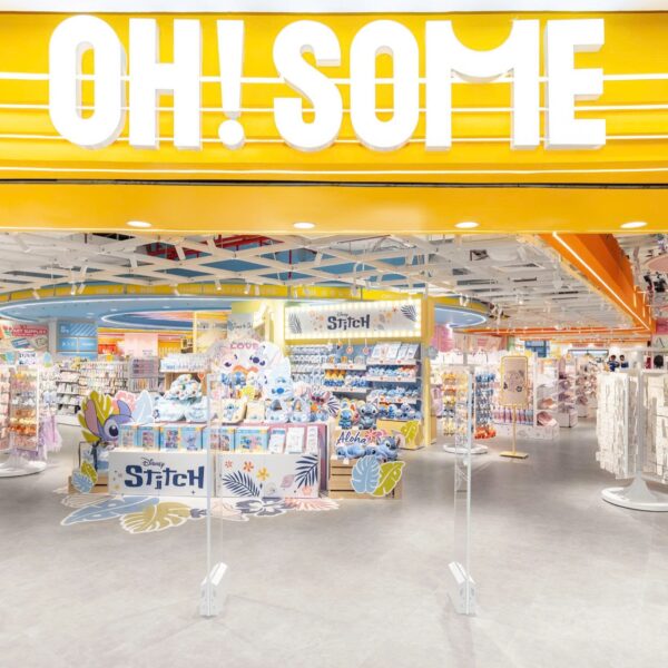 Oh! Some – bảng hiệu, nội thất và POSM