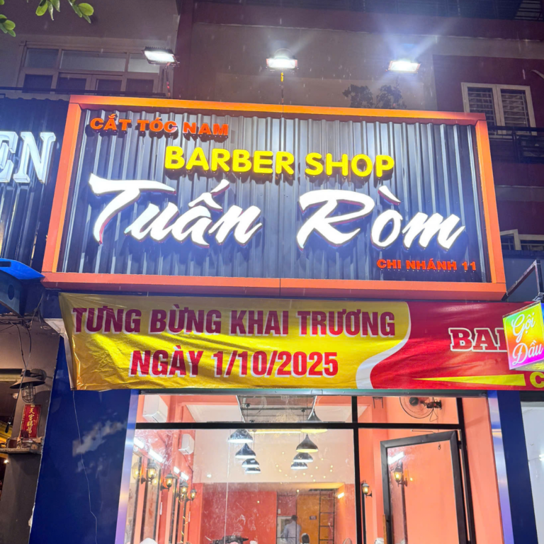 Bảng Hiệu Tôn Sóng Viền Alu Cam Phay Cạnh – Chữ Nổi Đèn Hắt Sáng – Tuấn Ròm Barber