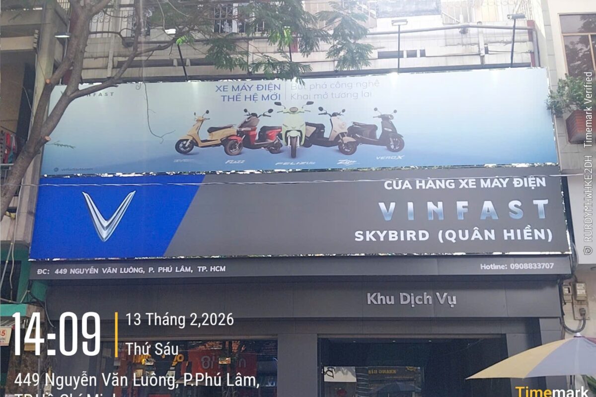 Bảng hiệu và mặt dựng showroom VinFast Quận 6