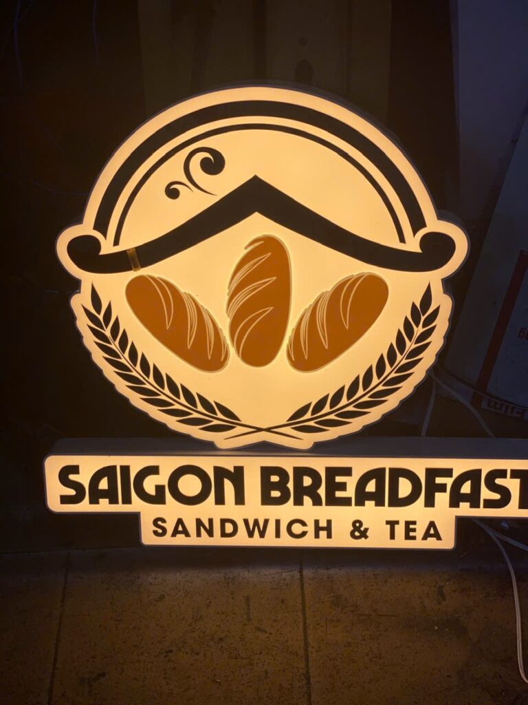 Saigon Breadfast – Hộp đèn logo