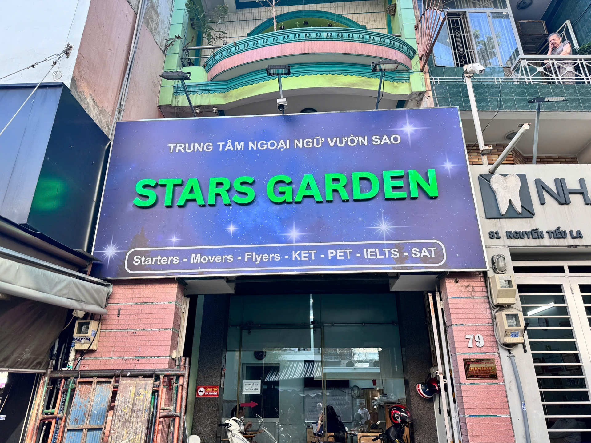 Stars Garden – Bảng hiệu Hiflex chữ nổi Mica