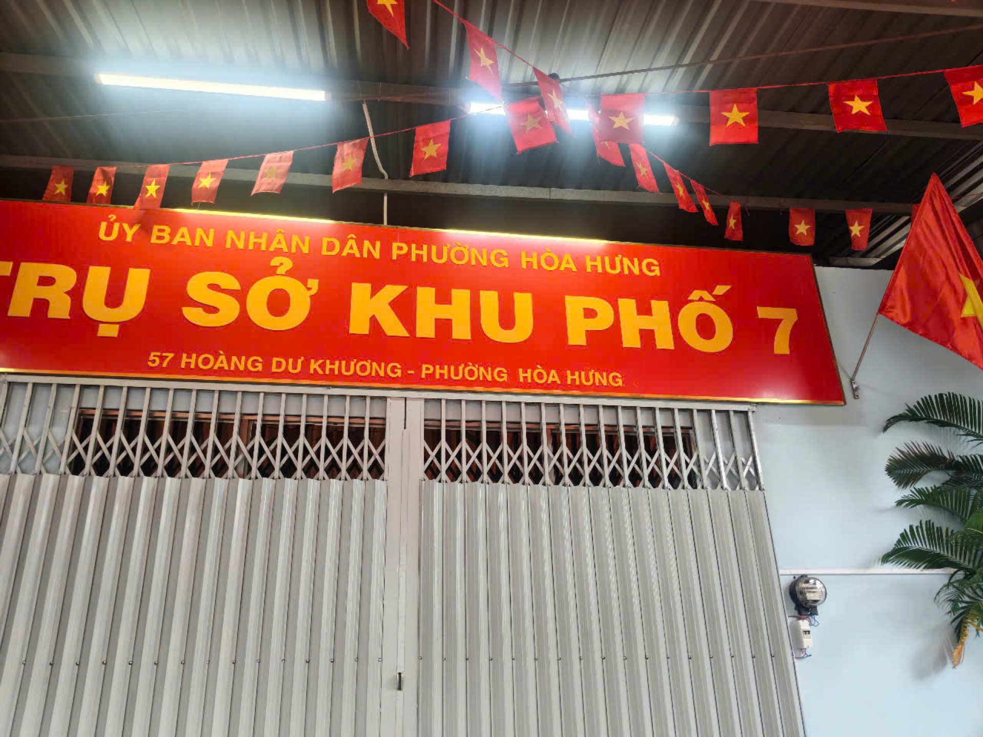 Trụ sở Khu phố 7 – Bảng hiệu Mica
