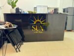 Sun Coffee – Bộ logo Mica trang trí