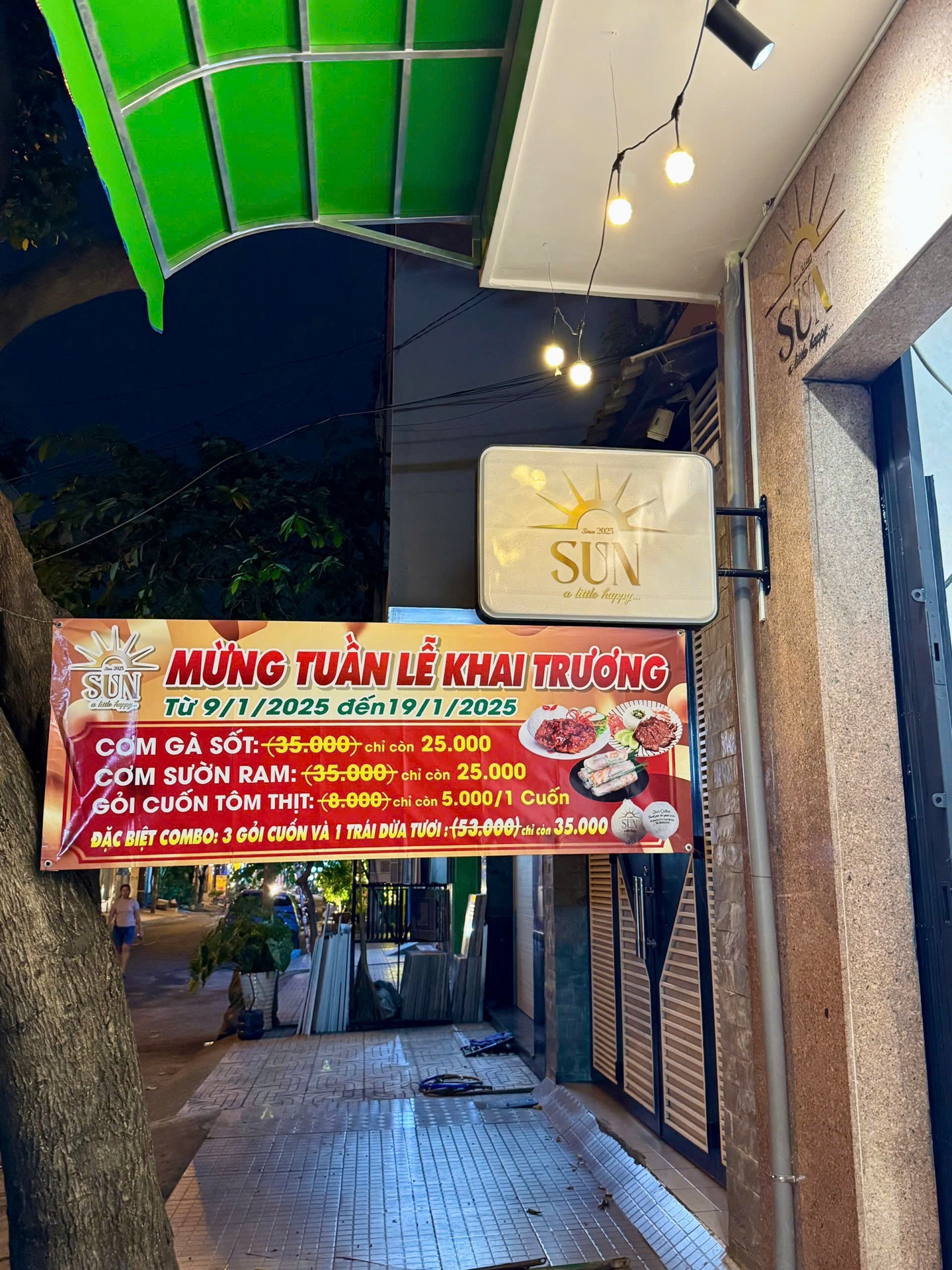 Sun Coffee – Bộ logo Mica trang trí