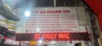 Tay Ga Hoàng Gia – Bộ bảng hiệu cửa hàng
