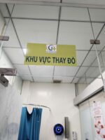 Việt Healthcare – Bộ bảng hiệu & decal