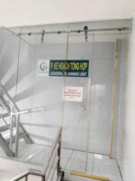 Việt Healthcare – Bộ bảng hiệu & decal