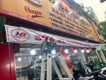 Tay Ga Hoàng Gia – Bộ bảng hiệu cửa hàng