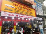 Tay Ga Hoàng Gia – Bộ bảng hiệu cửa hàng