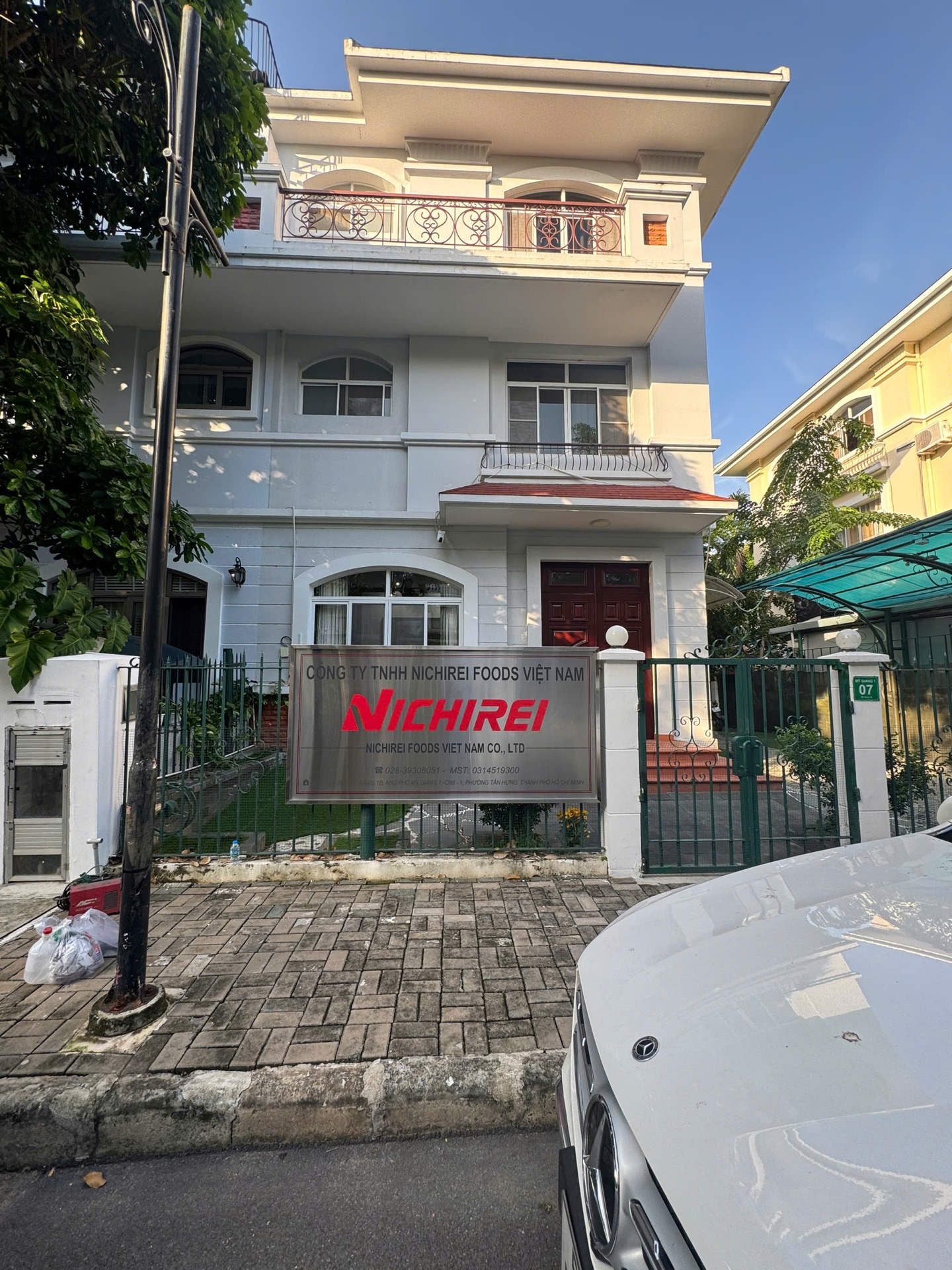 NICHIREI – bảng tên công ty Inox
