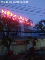 Nệm Lưu Việt – bảng hiệu Mica chữ nổi