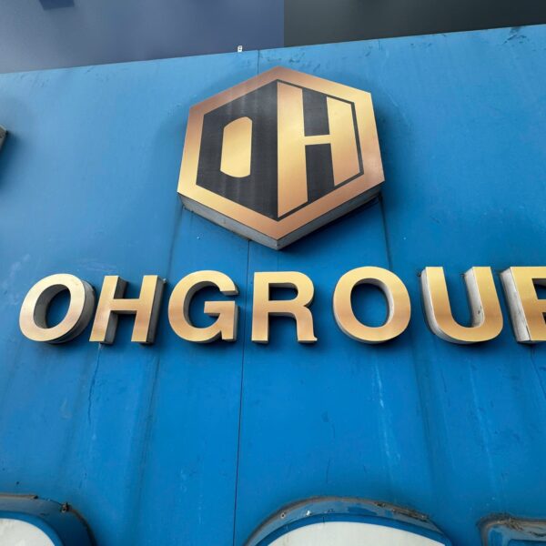 OHG Group – logo chữ nổi Mica