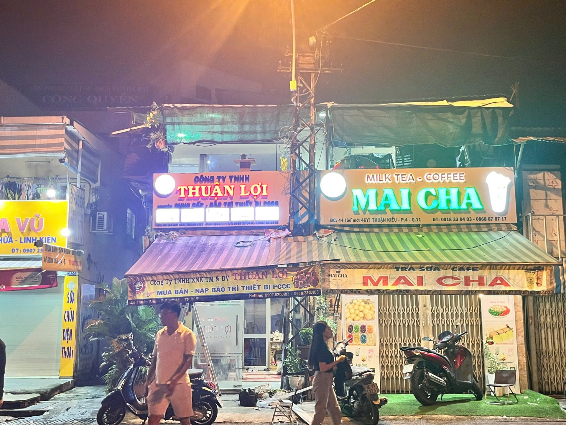Mai Cha – bảng hiệu chữ nổi LED