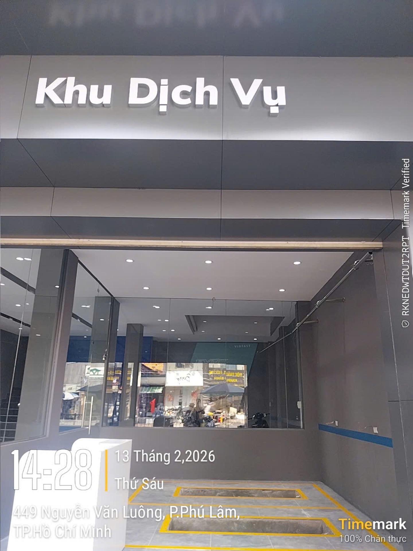 VinFast Quận 6 – Bảng hiệu & mặt dựng