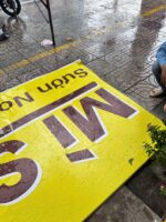Mỳ Sườn Tân Hoa Ký – bảng hiệu và decal