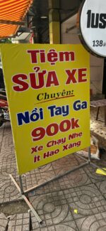 Nồi Tay Ga 900K – bảng hiệu và decal chuỗi cửa hàng