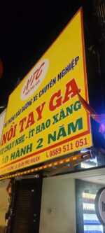 Nồi Tay Ga 900K – bảng hiệu và decal chuỗi cửa hàng