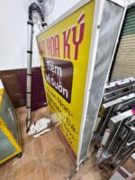Mỳ Sườn Tân Hoa Ký – bảng hiệu và decal