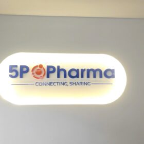 Hộp đèn 5P Pharma sau khi lắp đặt