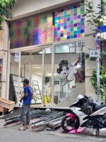 Thi công bảng hiệu Betty Vintage tại mặt tiền cửa hàng