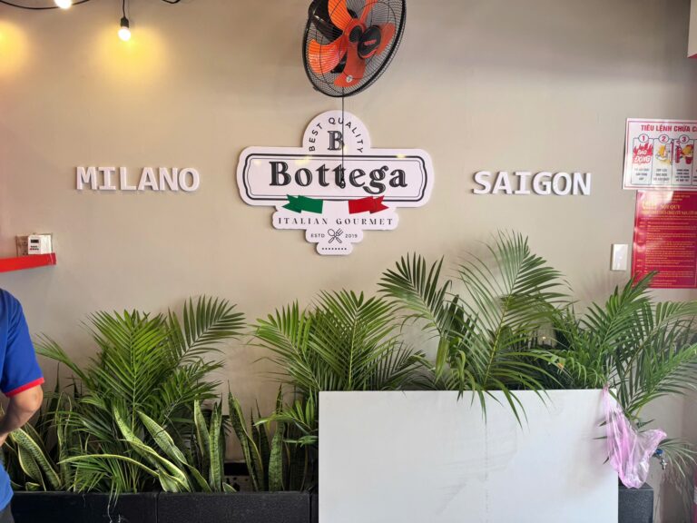 Bottega – Bộ bảng hiệu nhà hàng
