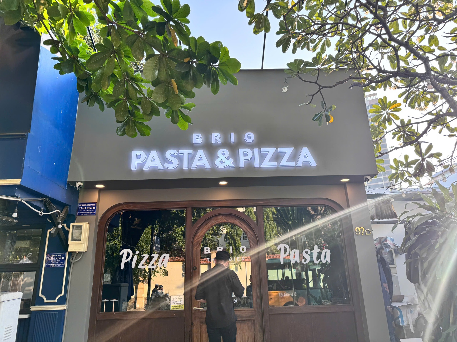 Toàn cảnh mặt tiền Brio Pasta & Pizza sau thi công