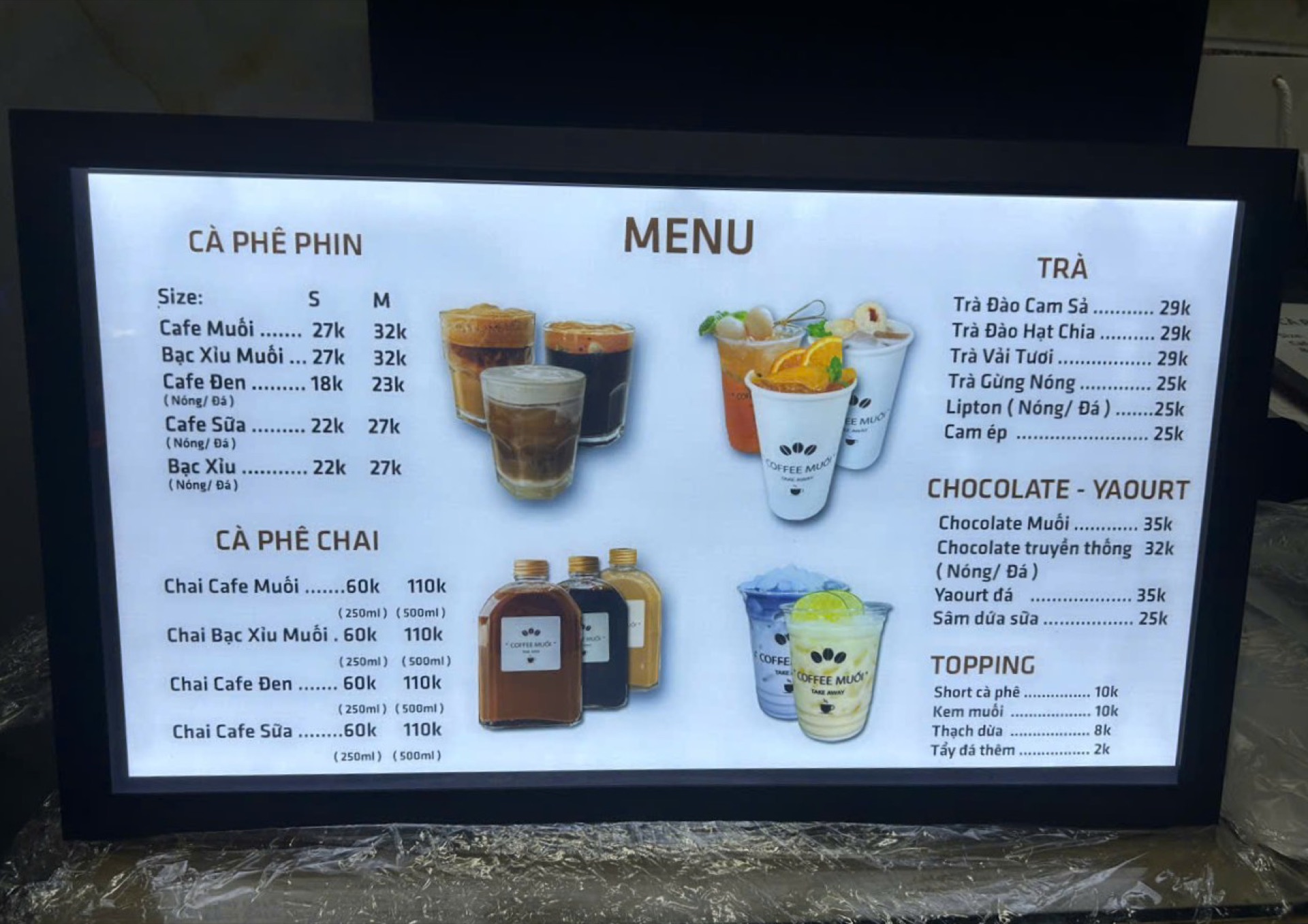 Bảng hiệu và logo Coffee Muối trong quá trình hoàn thiện – ảnh 8