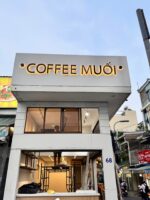 Mặt tiền Coffee Muối với bảng hiệu chữ nổi hoàn thiện – ảnh 15