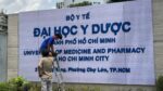 Bảng hiệu chữ nổi Đại học Y Dược TP.HCM – ảnh 2