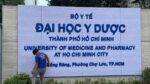 Bảng hiệu chữ nổi Đại học Y Dược TP.HCM – ảnh 5
