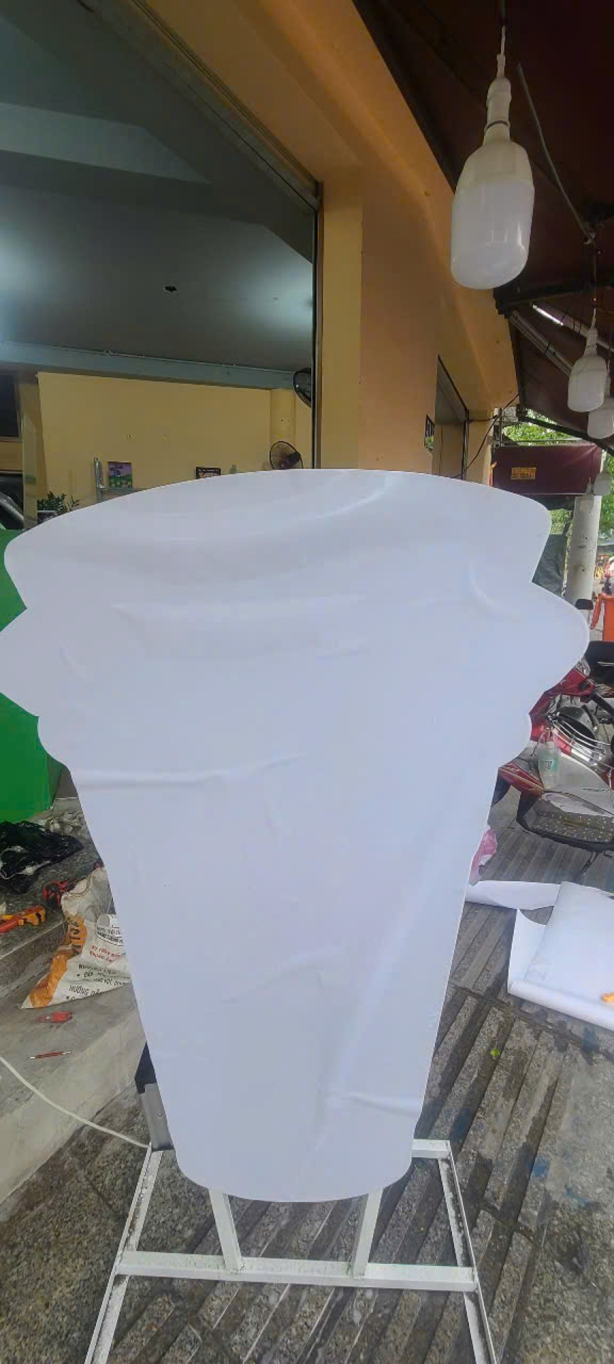 Hộp đèn Mica và logo Food Juice On hoàn thiện – ảnh 4