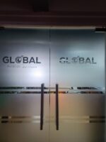 Logo chữ nổi và decal kính Global Aviation hoàn thiện – ảnh 3