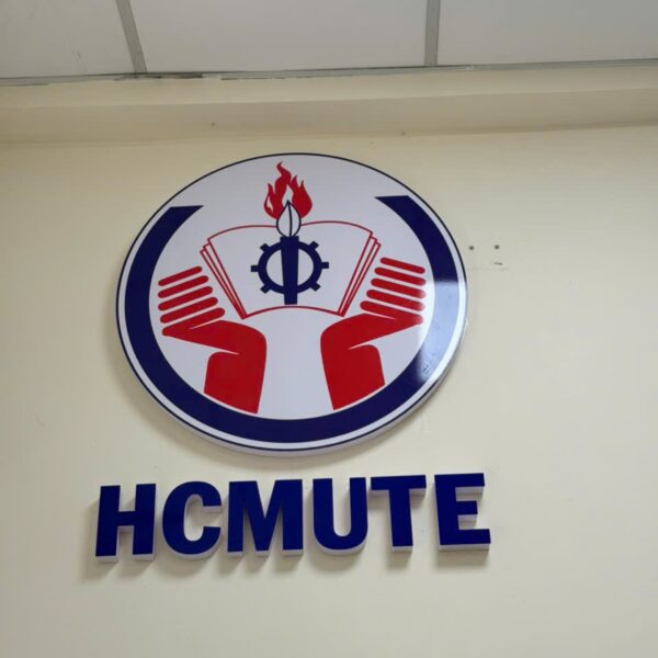 Logo chữ nổi HCMUTE hoàn thiện – ảnh 3