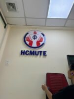 Logo chữ nổi HCMUTE hoàn thiện – ảnh 4
