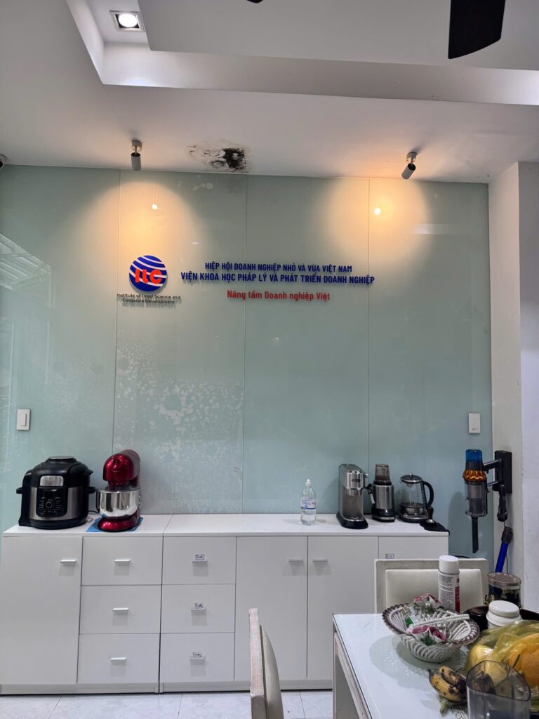 ILC – Logo dán tường & bảng tên