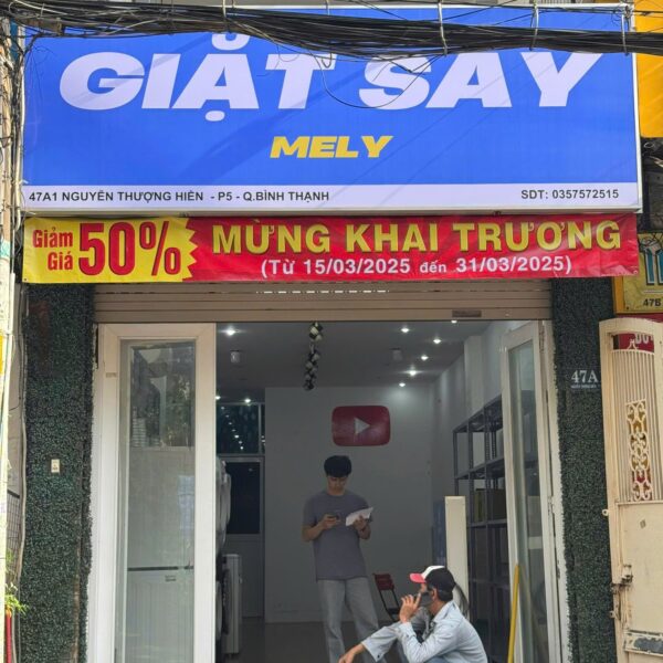 Bảng hiệu Giặt Sấy Mely hoàn thiện tại mặt tiền